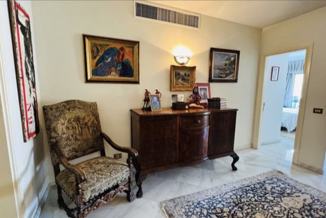 3 soverom Leilighet til salgs i Puerto Banus, Marbella med svømmebasseng garasje - € 2 600 000 (Ref: 8898092)