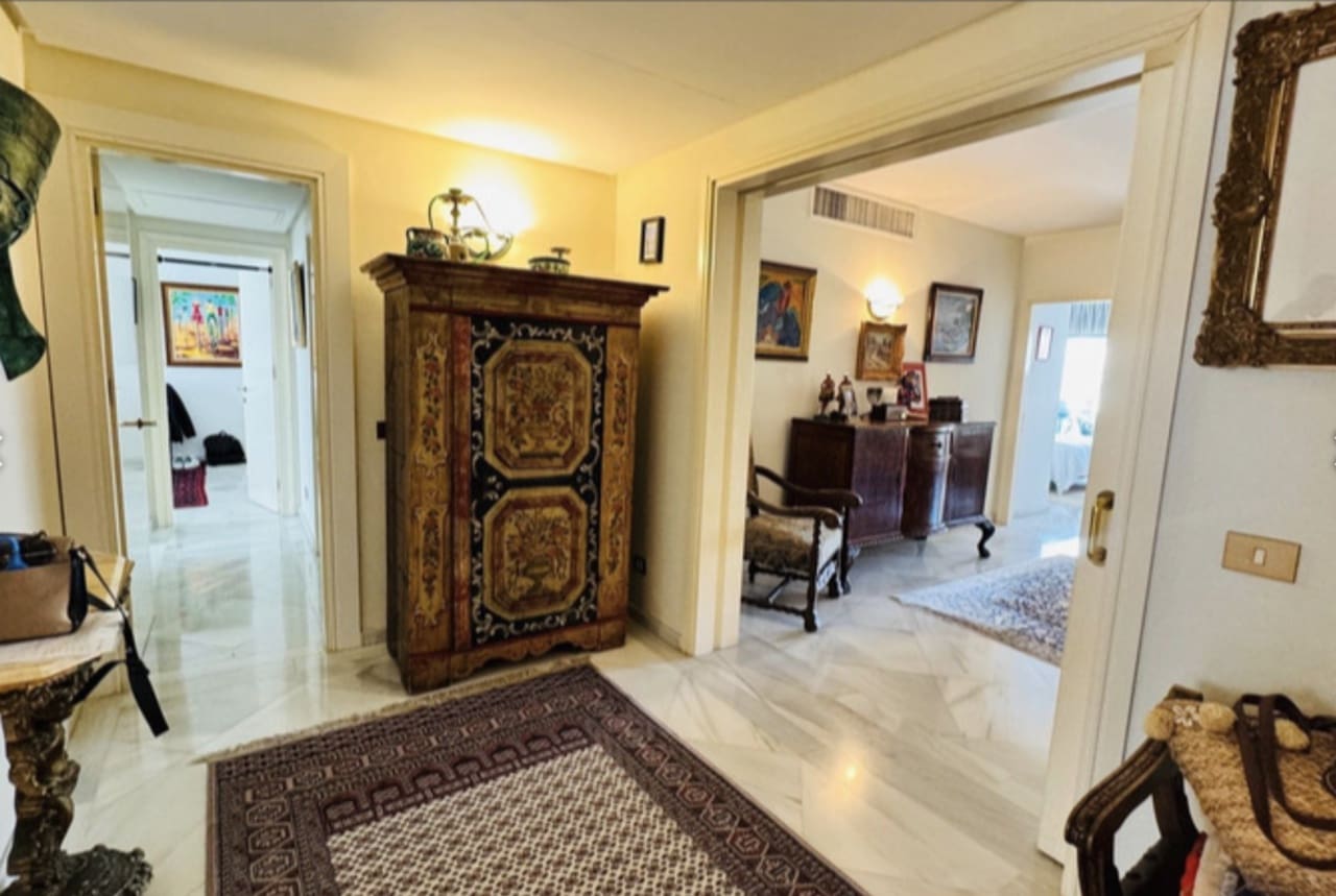 3 soverom Leilighet til salgs i Puerto Banus med svømmebasseng garasje - € 2 600 000 (Ref: 8898092)