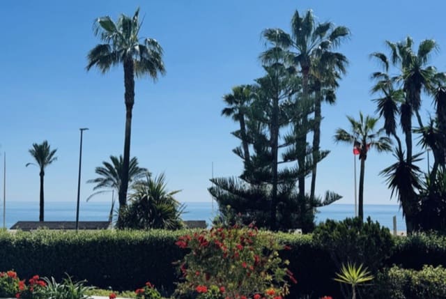 3 soverom Leilighet til salgs i Puerto Banus, Marbella med svømmebasseng garasje - € 2 600 000 (Ref: 8898092)