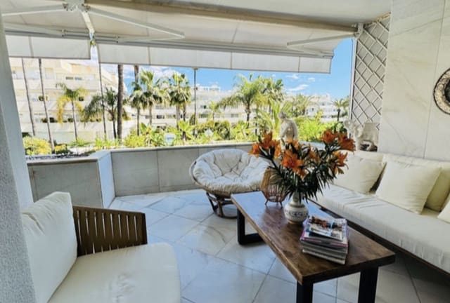 3 soverom Leilighet til salgs i Puerto Banus, Marbella med svømmebasseng garasje - € 2 600 000 (Ref: 8898092)
