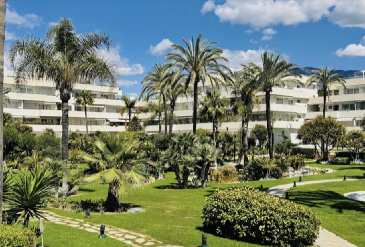 3 soverom Leilighet til salgs i Puerto Banus med svømmebasseng garasje - € 2 600 000 (Ref: 8898092)
