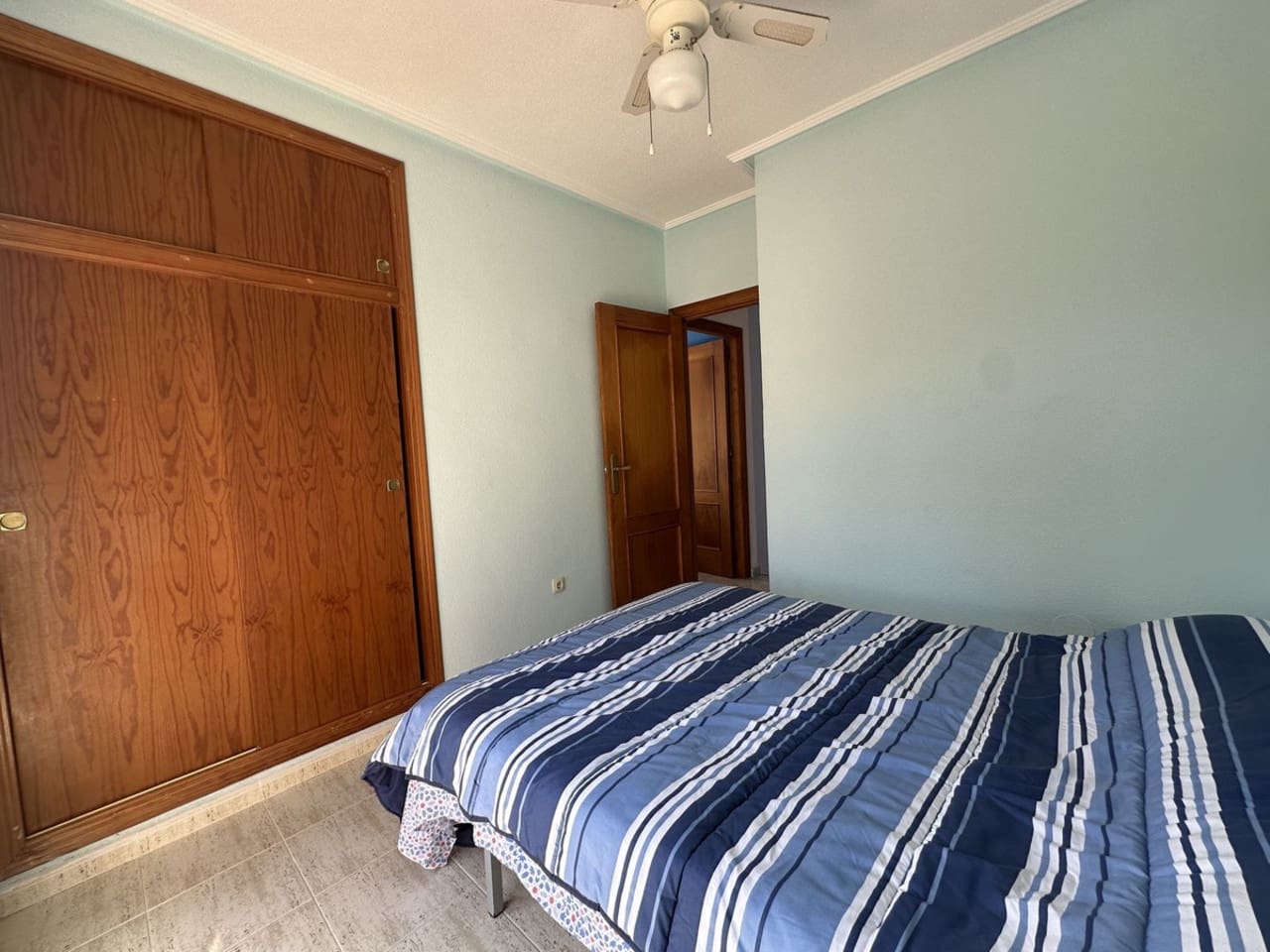 3 sypialnia Willa na sprzedaż w Torrevieja z basenem - 215 000 € (Ref: 8906261)