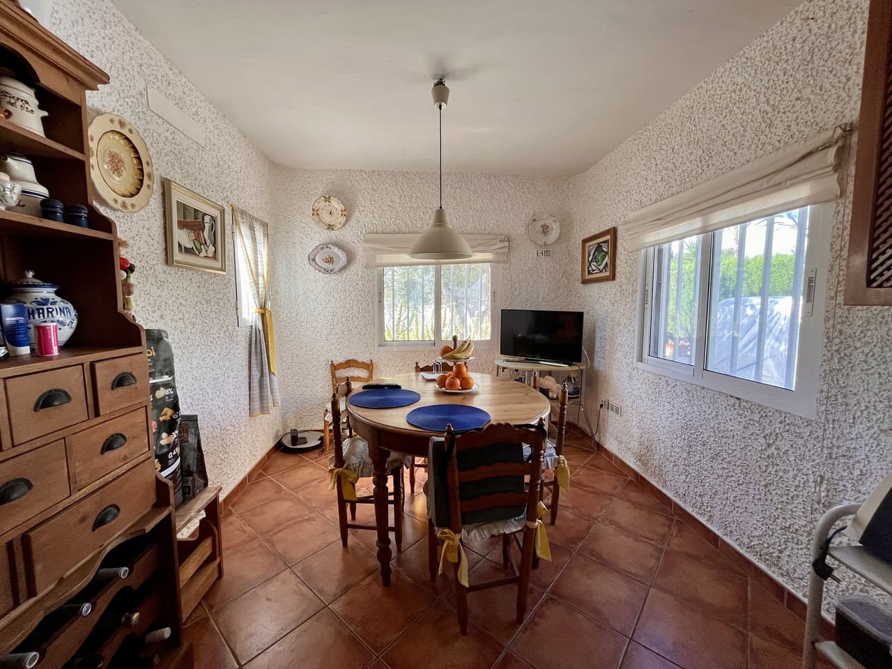 6 bedroom Villa for sale in Cabo Roig with pool - € 899,950 (Ref: 8906559)