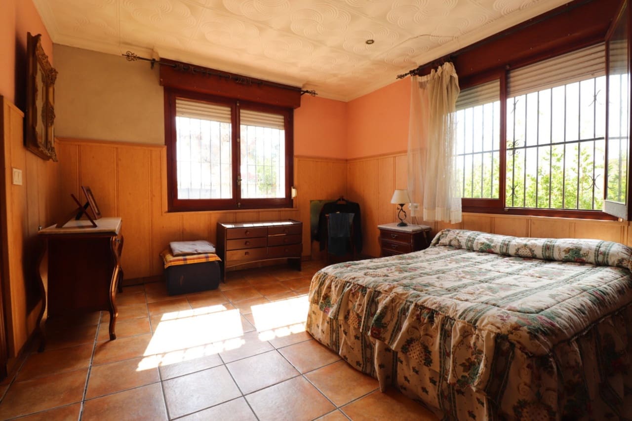 Chalet de 5 habitaciones en Heredades en venta - 169.000 € (Ref: 8921527)