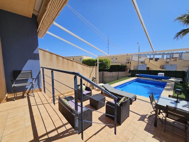 3 soveværelse Villa til salg i Dehesa de Campoamor, Orihuela med swimmingpool garage - € 649.950 (Ref: 8925225)