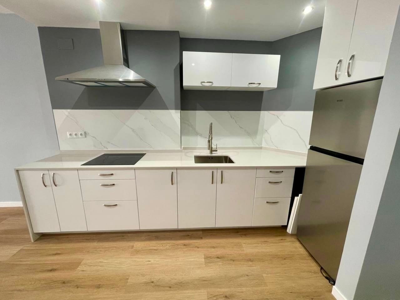 Apartamento de 2 habitaciones en Torrevieja en venta - 154.990 € (Ref: 8928965)