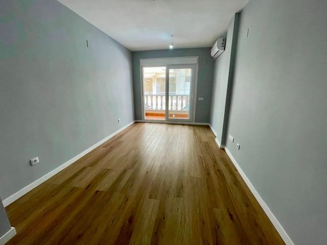 Apartamento de 2 habitaciones en El Molino, Torrevieja en venta - 154.990 € (Ref: 8928965)