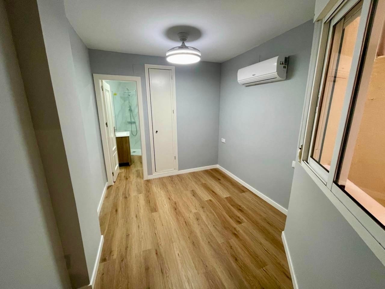 Apartamento de 2 habitaciones en Torrevieja en venta - 154.990 € (Ref: 8928965)