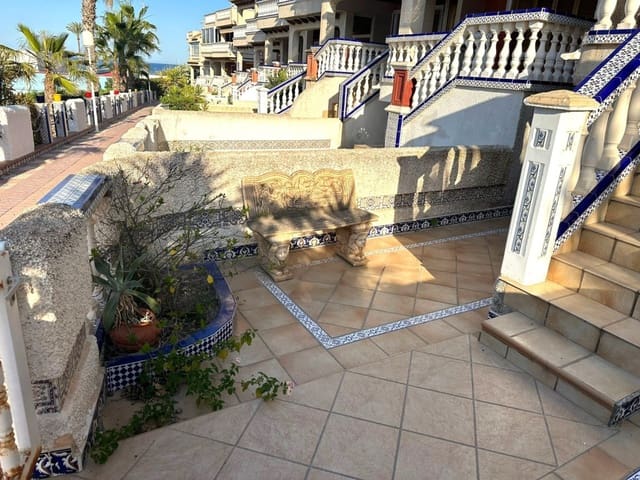 4 quarto Moradia para venda em Zona Pueblo, Guardamar del Segura - 220 000 € (Ref: 8928969)