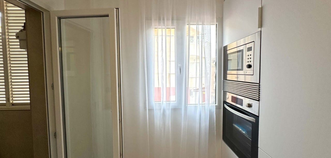 2 sypialnia Apartament na sprzedaż w Torrevieja z basenem - 187 000 € (Ref: 8935147)