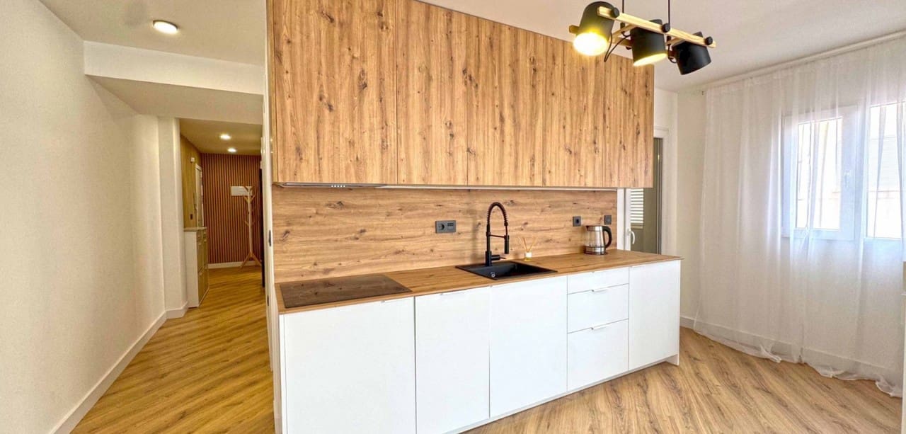 2 sypialnia Apartament na sprzedaż w Torrevieja z basenem - 187 000 € (Ref: 8935147)