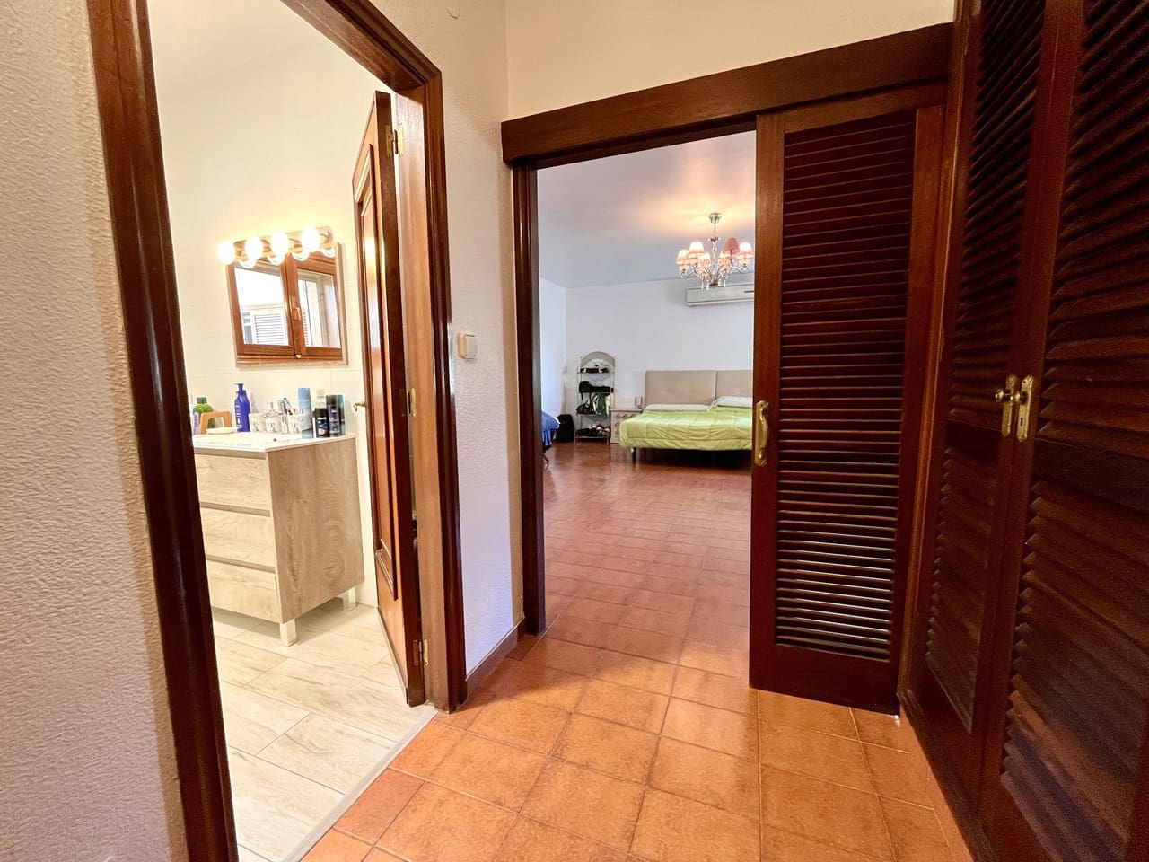 4 bedroom Villa for sale in La Nucia with pool - € 995,000 (Ref: 8937647)