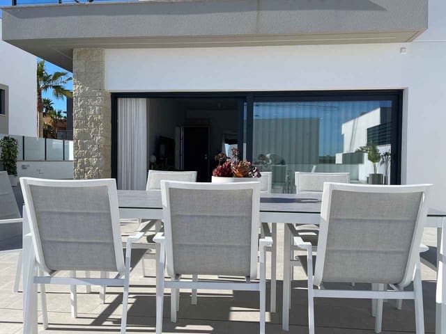 4 bedroom Villa for sale in San Miguel de Salinas with pool - € 699,000 (Ref: 8941611)