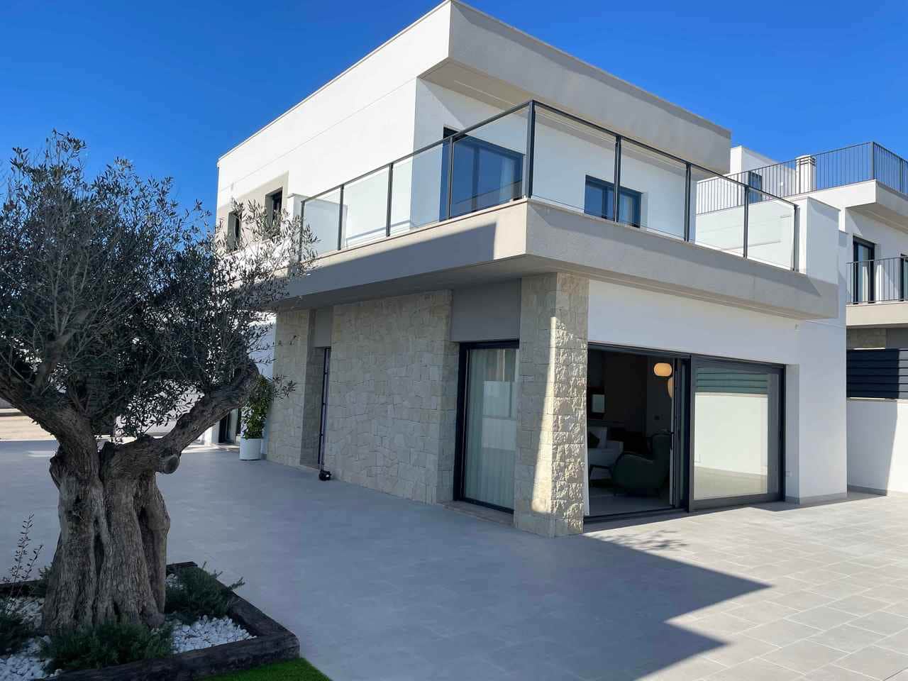 4 bedroom Villa for sale in San Miguel de Salinas with pool - € 699,000 (Ref: 8941611)