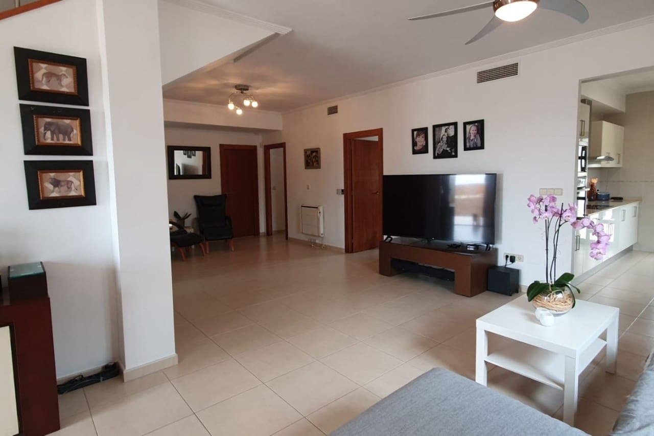 Chalet de 4 habitaciones en Ciudad Quesada en venta con piscina - 520.000 € (Ref: 8943862)