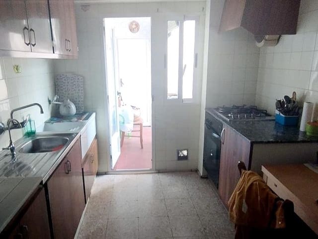 4 makuuhuone Huoneisto myytävänä paikassa Centro Urbano, Dénia - 175 000 € (Ref: 8946704)