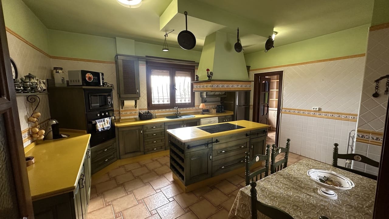 4 quarto Casa em Banda para venda em San Miguel de Salinas com garagem - 990 000 € (Ref: 8947046)