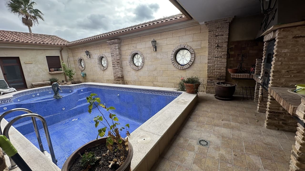 4 quarto Casa em Banda para venda em San Miguel de Salinas com garagem - 990 000 € (Ref: 8947046)