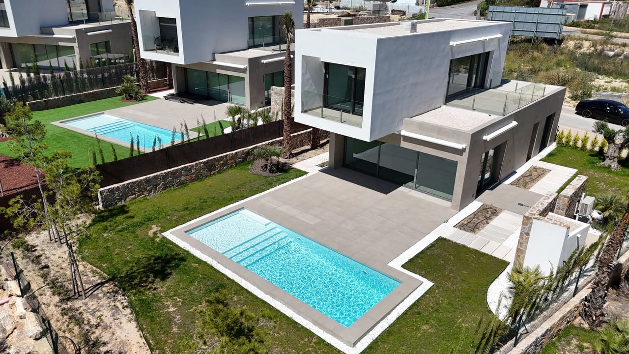 3 slaapkamer Villa te koop in Las Colinas Golf met zwembad garage - € 1.050.000 (Ref: 8948261)