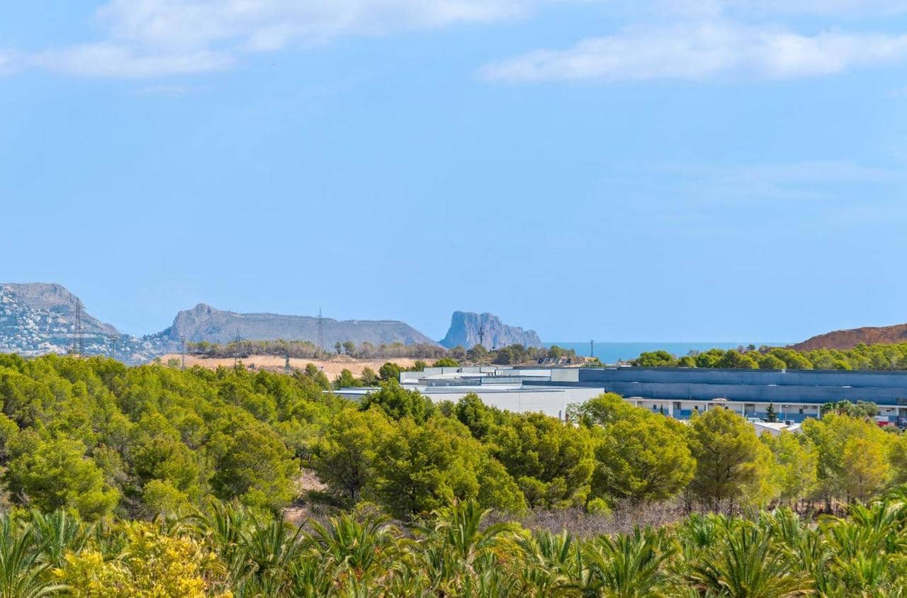 5 bedroom Villa for sale in Polop with garage - € 648,650 (Ref: 8949459)