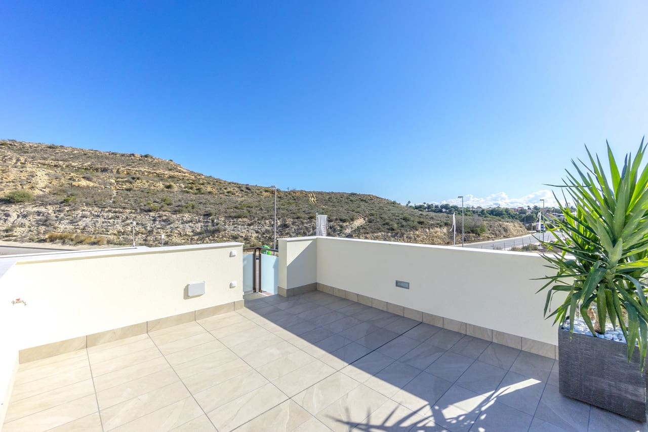 3 soverom Villa til salgs i Rojales med svømmebasseng - € 469 000 (Ref: 8969514)