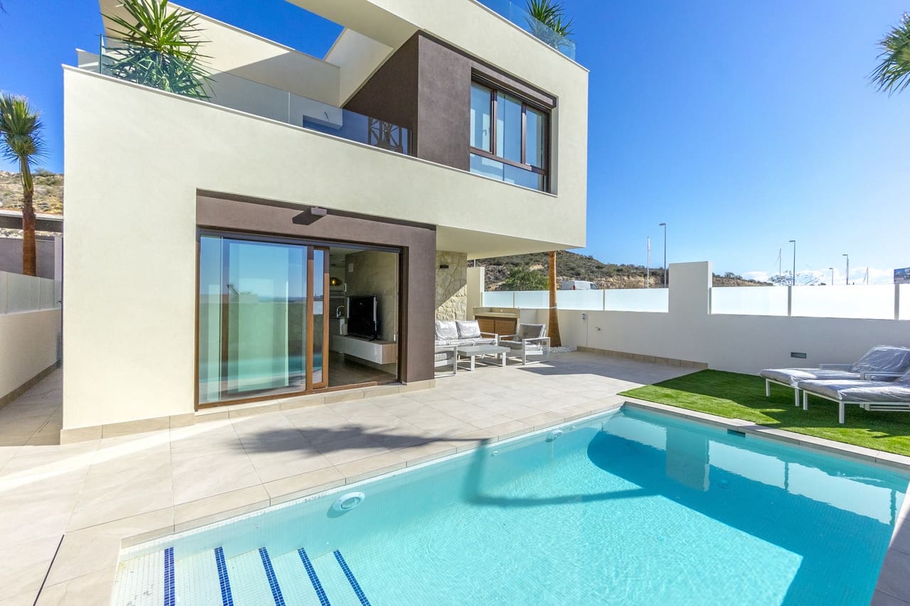 3 soverom Villa til salgs i Rojales med svømmebasseng - € 469 000 (Ref: 8969514)