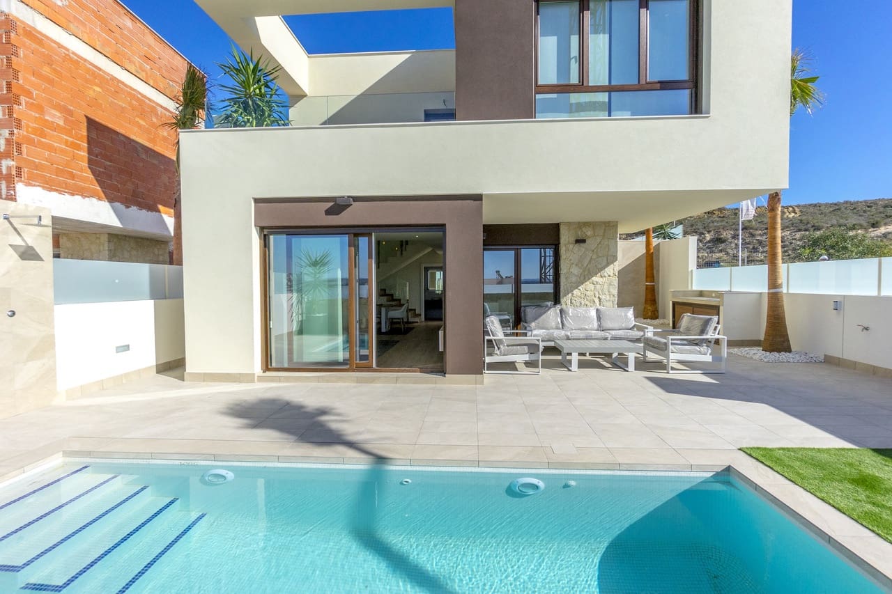 3 soverom Villa til salgs i Rojales med svømmebasseng - € 469 000 (Ref: 8969514)