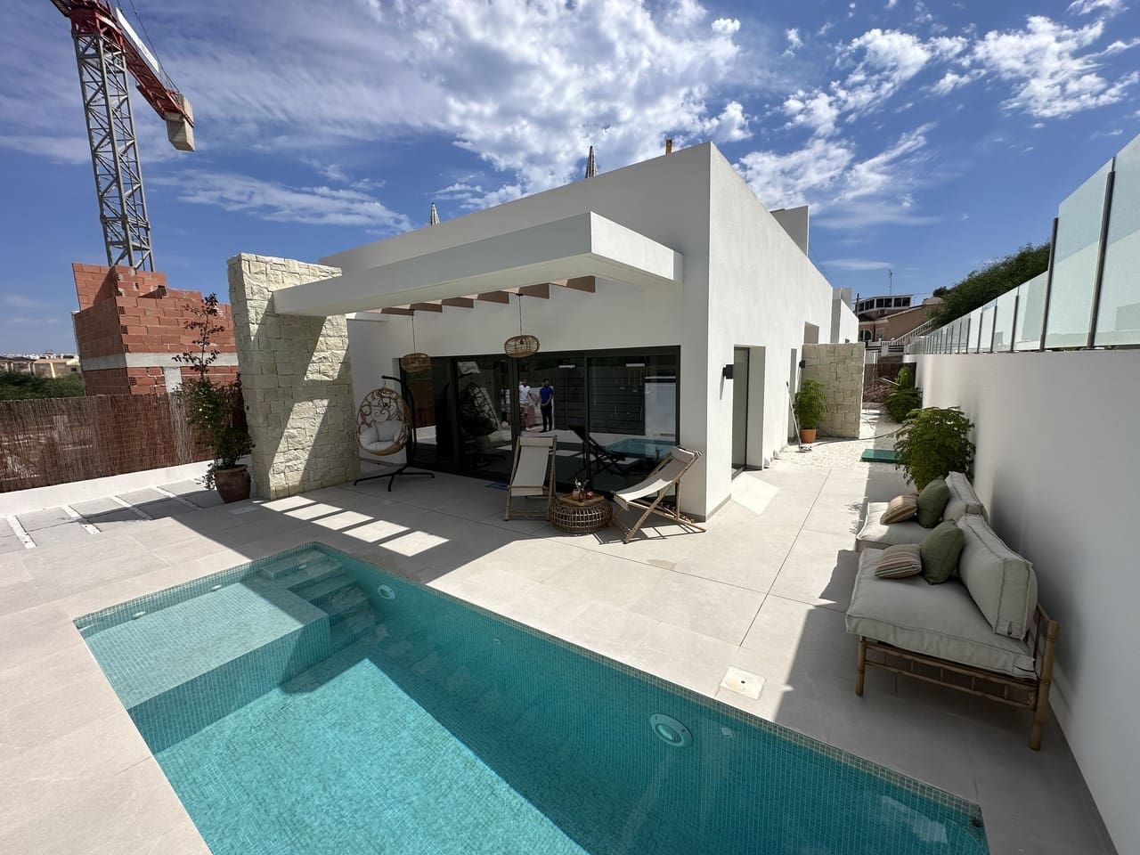 3 bedroom Villa for sale in Villamartin with pool garage - € 420,000 (Ref: 8969515)