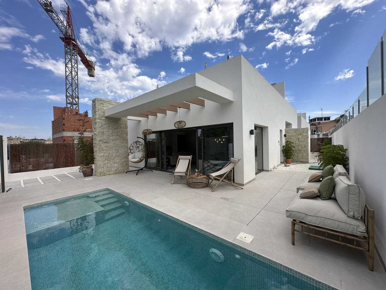 3 bedroom Villa for sale in Villamartin with pool garage - € 420,000 (Ref: 8969515)