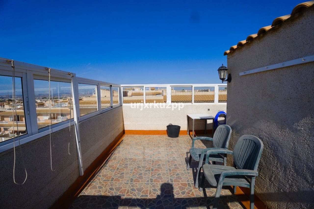 3 sypialnia Willa na sprzedaż w Torrevieja - 210 000 € (Ref: 8972080)