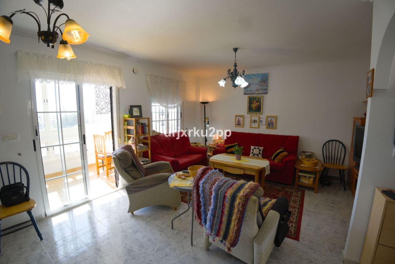 3 sypialnia Willa na sprzedaż w Torrevieja - 210 000 € (Ref: 8972080)