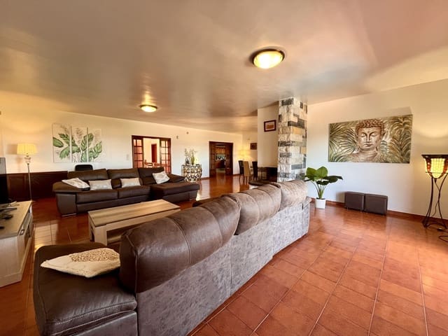 4 soveværelse Villa til salg i La Nucia Pueblo  , La Nucia med swimmingpool - € 995.000 (Ref: 8982769)