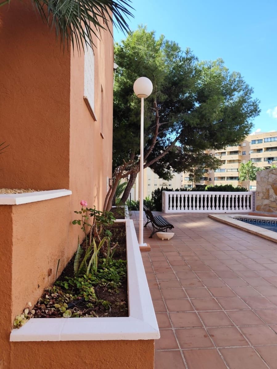 2 chambre Appartement à vendre à Benidorm avec piscine - 215 000 € (Ref: 8988352)