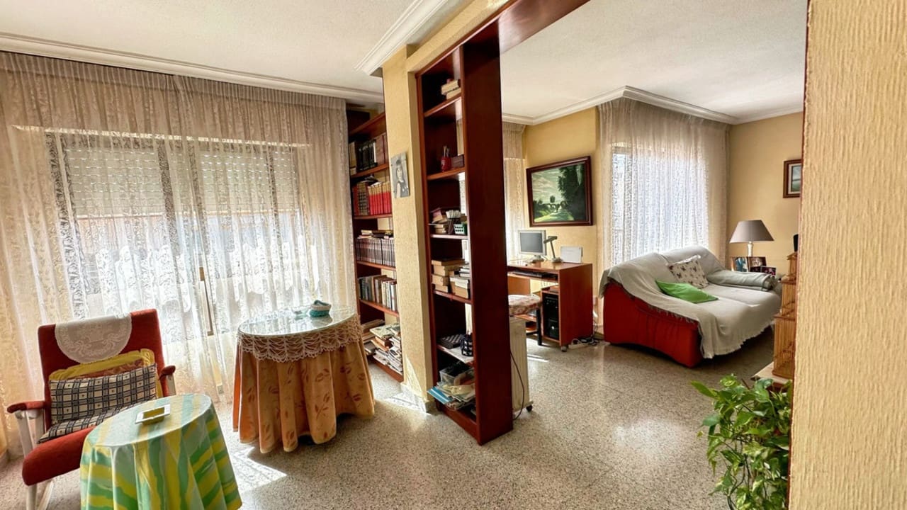 6 soverom Leilighet til salgs i Guardamar del Segura - € 199 990 (Ref: 9003934)