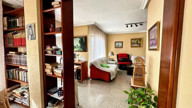 6 soverom Leilighet til salgs i Zona Pueblo, Guardamar del Segura - € 199 990 (Ref: 9003934)