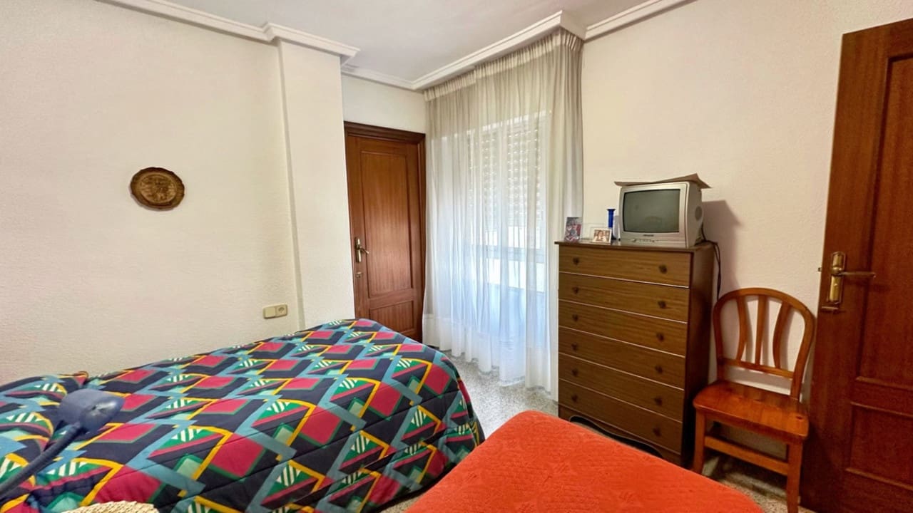 6 soverom Leilighet til salgs i Guardamar del Segura - € 199 990 (Ref: 9003934)