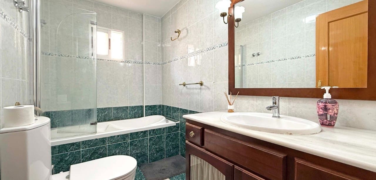 3 Zimmer Villa zu verkaufen in Orihuela Costa mit Pool - 189.000 € (Ref: 9003943)