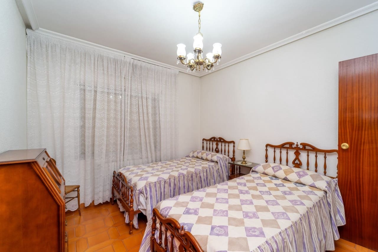 4 sovrum Villa till salu i Salinas - 210 000 € (Ref: 9012360)