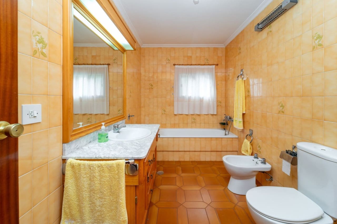 4 sovrum Villa till salu i Salinas - 210 000 € (Ref: 9012360)