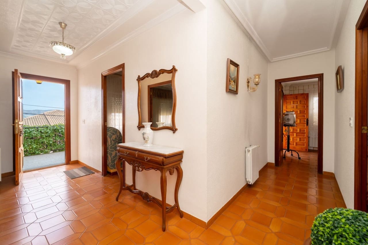 4 sovrum Villa till salu i Salinas - 210 000 € (Ref: 9012360)