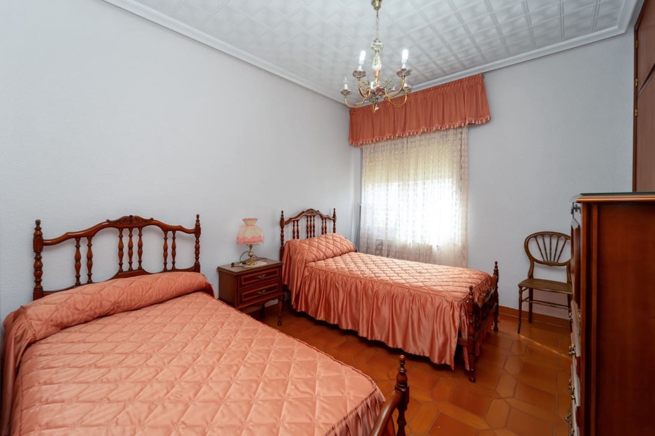 4 sovrum Villa till salu i Salinas - 210 000 € (Ref: 9012360)