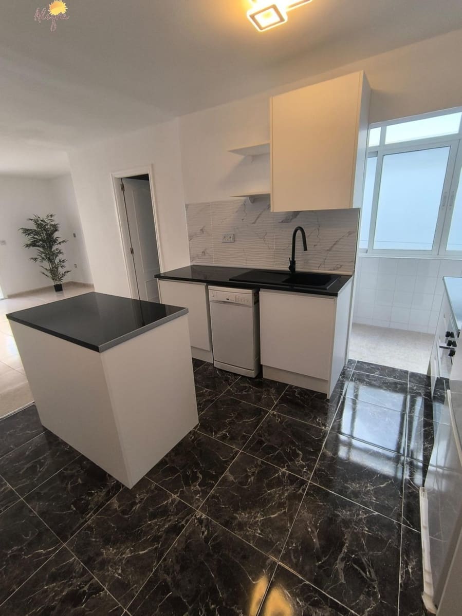 3 camera da letto Appartamento in vendita in Torrevieja - 210.000 € (Rif: 9014591)