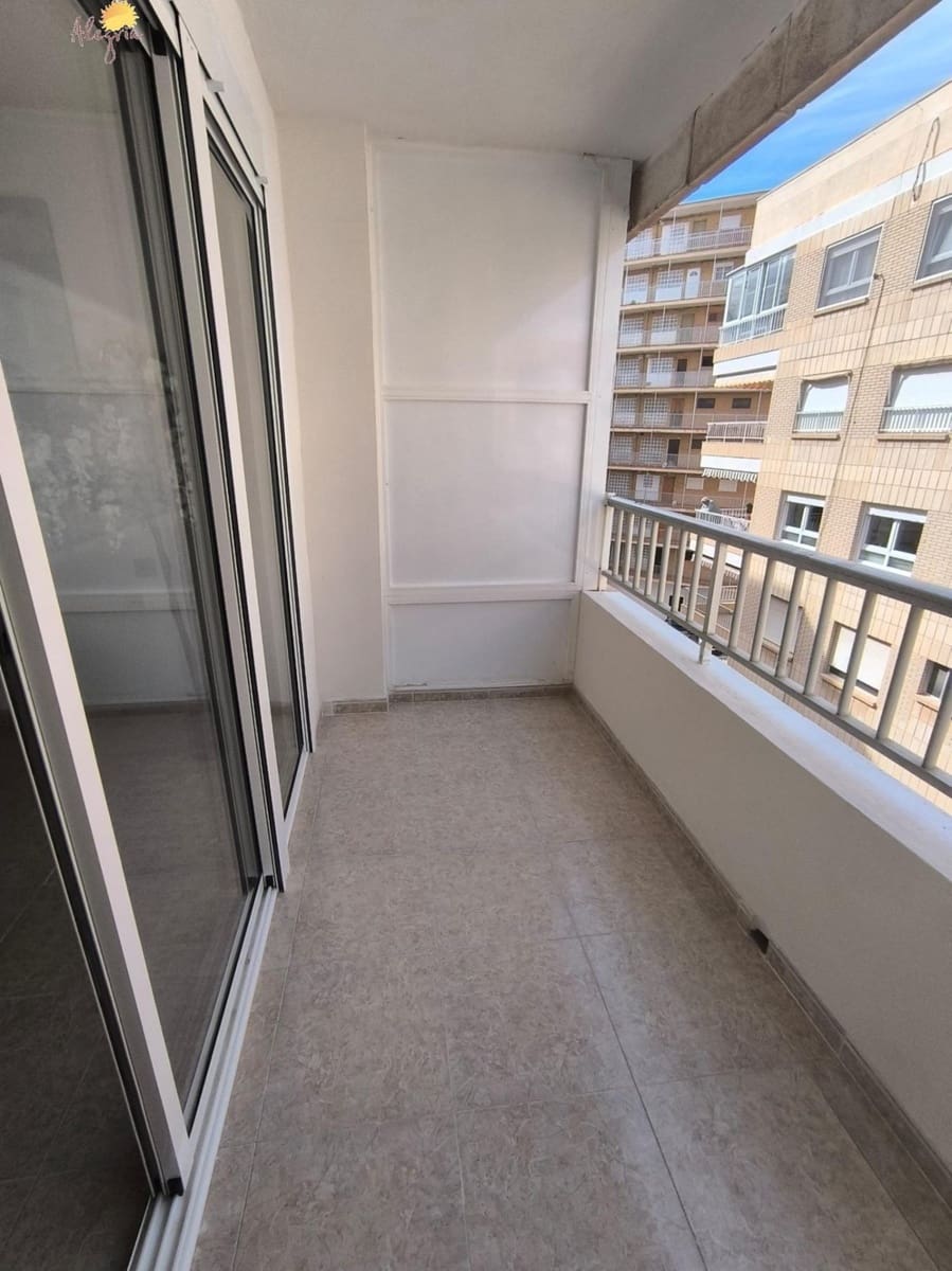3 camera da letto Appartamento in vendita in Torrevieja - 210.000 € (Rif: 9014591)