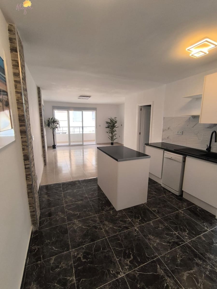 3 camera da letto Appartamento in vendita in Torrevieja - 210.000 € (Rif: 9014591)