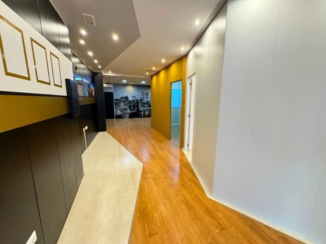 1 slaapkamer Commercieel te koop in Zona Pueblo, Guardamar del Segura - € 220.000 (Ref: 9029837)