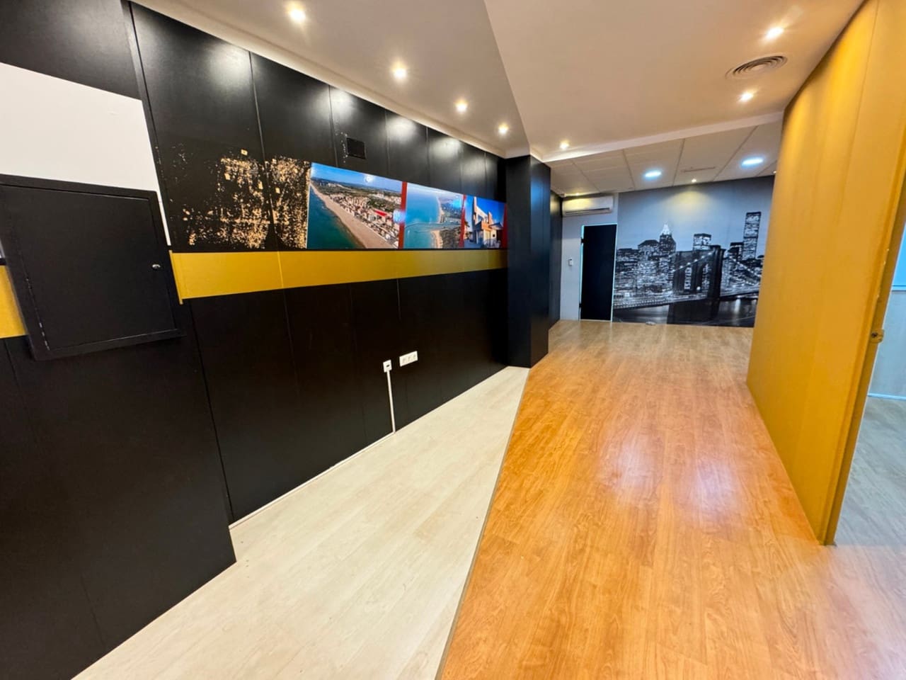 1 quarto Comercial para venda em Guardamar del Segura - 220 000 € (Ref: 9029837)