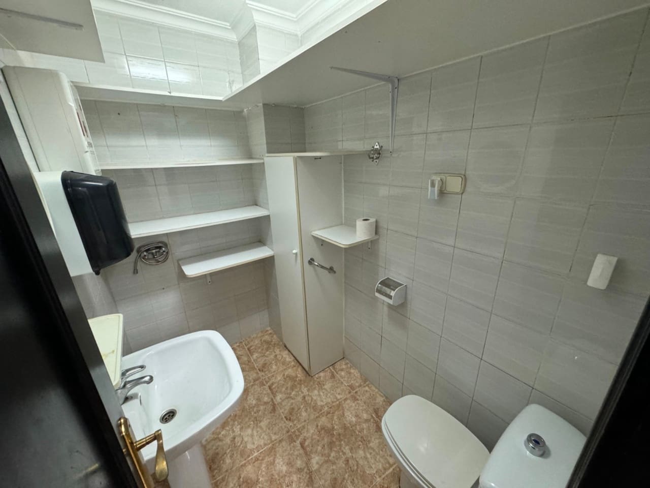 1 quarto Comercial para venda em Guardamar del Segura - 220 000 € (Ref: 9029837)