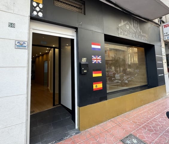 1 slaapkamer Commercieel te koop in Zona Pueblo, Guardamar del Segura - € 220.000 (Ref: 9029837)