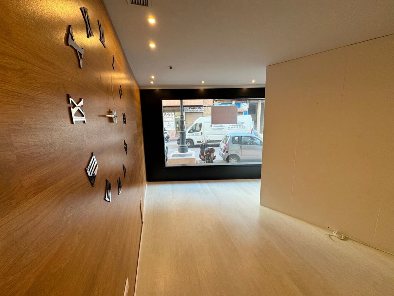 1 quarto Comercial para venda em Guardamar del Segura - 220 000 € (Ref: 9029837)