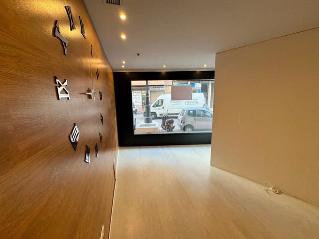 1 slaapkamer Commercieel te koop in Zona Pueblo, Guardamar del Segura - € 220.000 (Ref: 9029837)